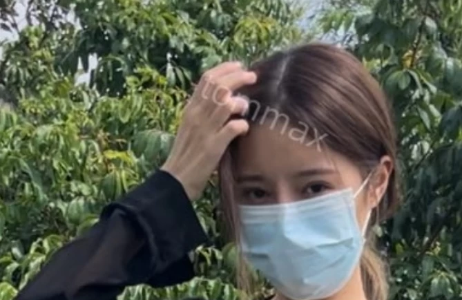 推特一枫叶子 美女与懵逼大爷山上互动 【228分钟/142M】