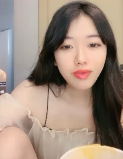 热舞女神诺宝无敌[阿楚]直播合集 43V/29G