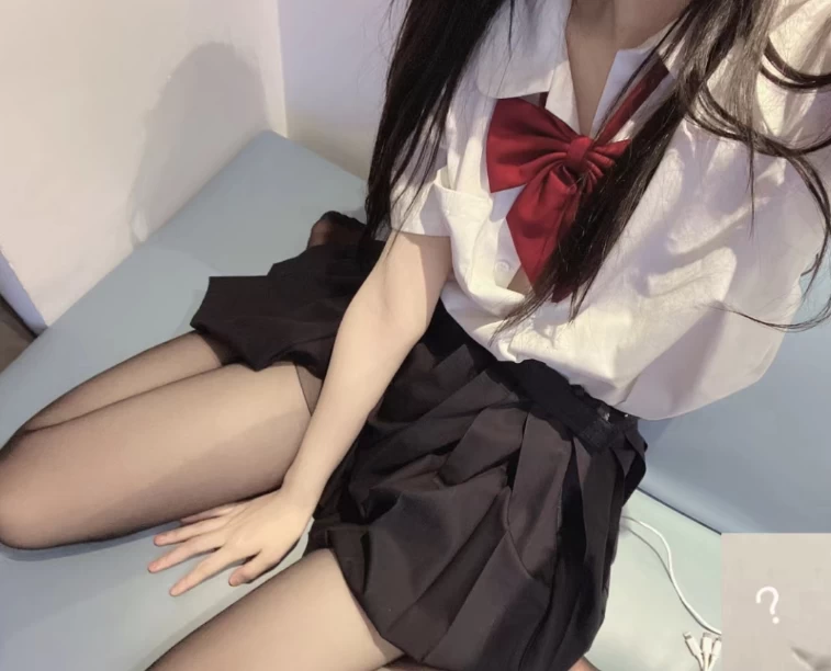 福利姬 [momo] 视频作品合集 19v/8g