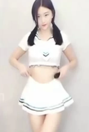 虎牙主播安冉6000定制舞蹈