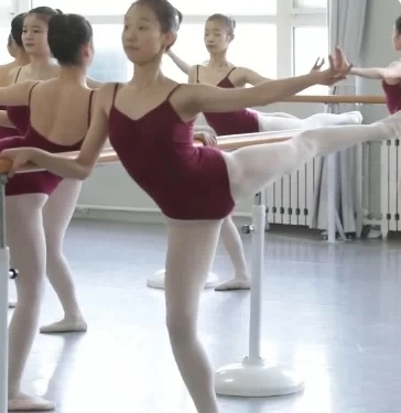 舞蹈生日常练习合集 图集+定制视频 70V/3.26G