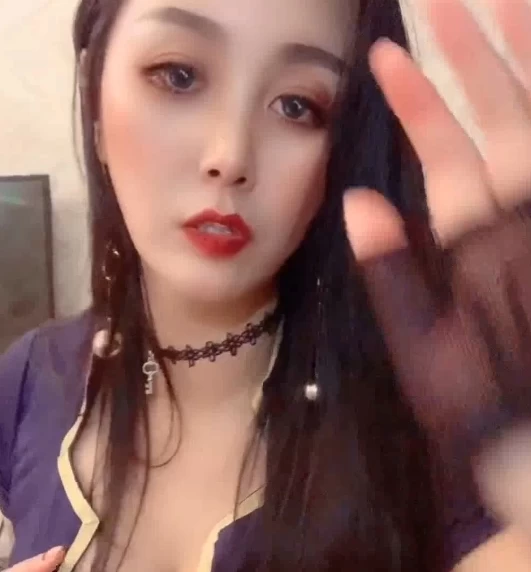 某手网红 [瞬间爆炸] 65V/7.87g