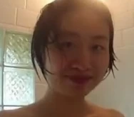 优质长腿留学生与外国男友在浴室视频