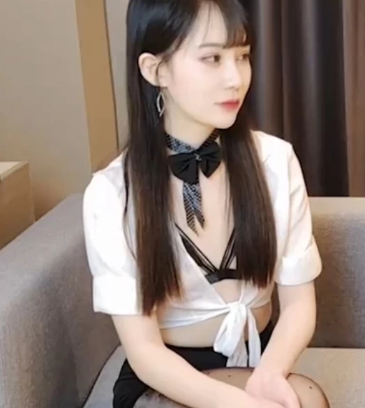 学生助力女老师糖糖 1V/466M