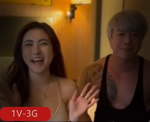 费爵娜首部外卖员修下水道合集 1V/3G