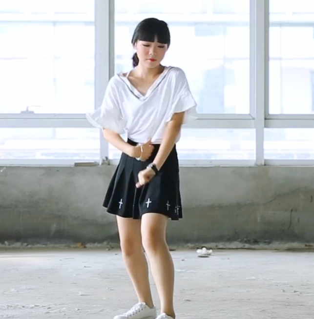 B站最新宅舞露底裤合集 232V/22G