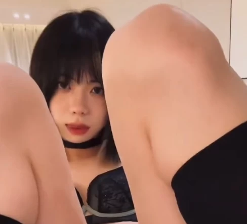 推特伪娘茶茶酱三人游最新合集 11V/459MB