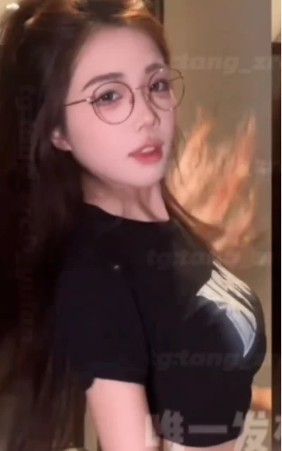 某音网红巴旦木公主AI定制热舞合集 54V/350M