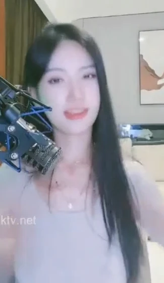 花椒宁依纯凸点9部热舞合集232M