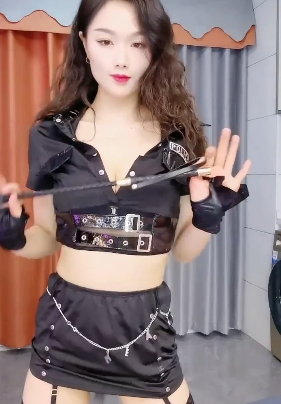 某音小糖糖一字马271v舞蹈合集340.5G