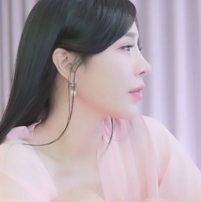 韩BJ高恩珠蜜桃摇112部热舞合集20G